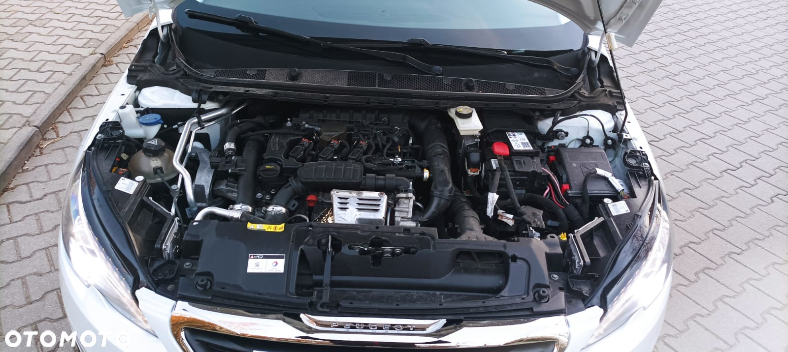 Peugeot 308 1.2 PureTech Allure S&S EAT6 - 19