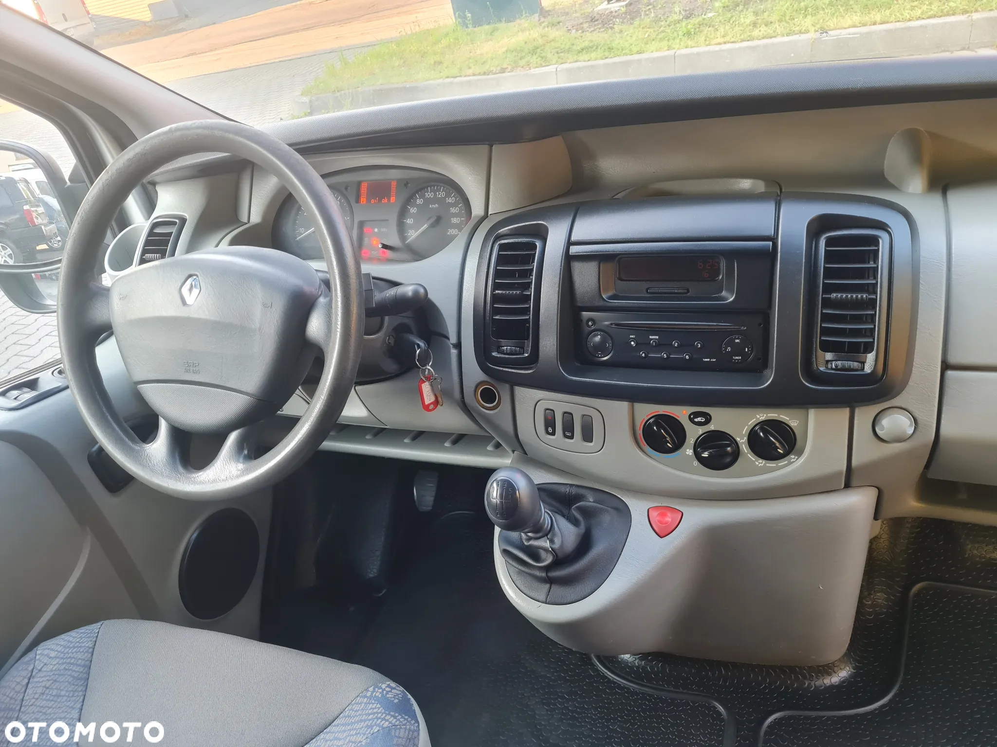 Renault Trafic dCi L2H1 - 16
