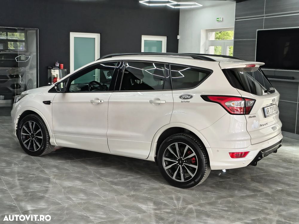 Ford Kuga - 2