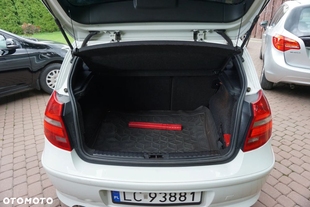 BMW Seria 1 - 23