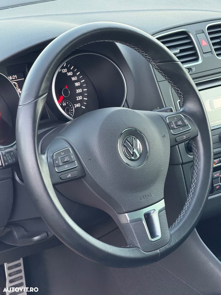 Volkswagen Golf 2.0 TDI DPF 4Motion Style - 17