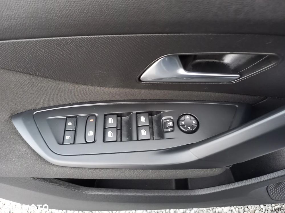 Peugeot 308 BlueHDi 130 Stop & Start Active Pack - 32