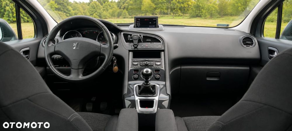 Peugeot 5008 - 5