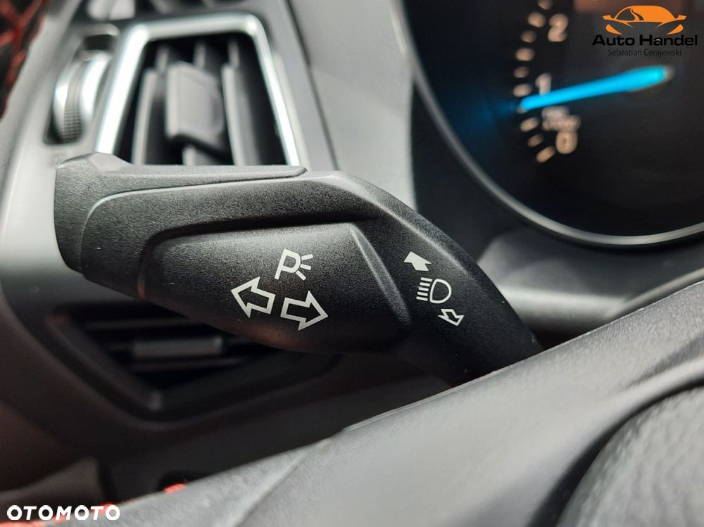 Ford Kuga 1.5 EcoBoost 2x4 ST-Line - 22