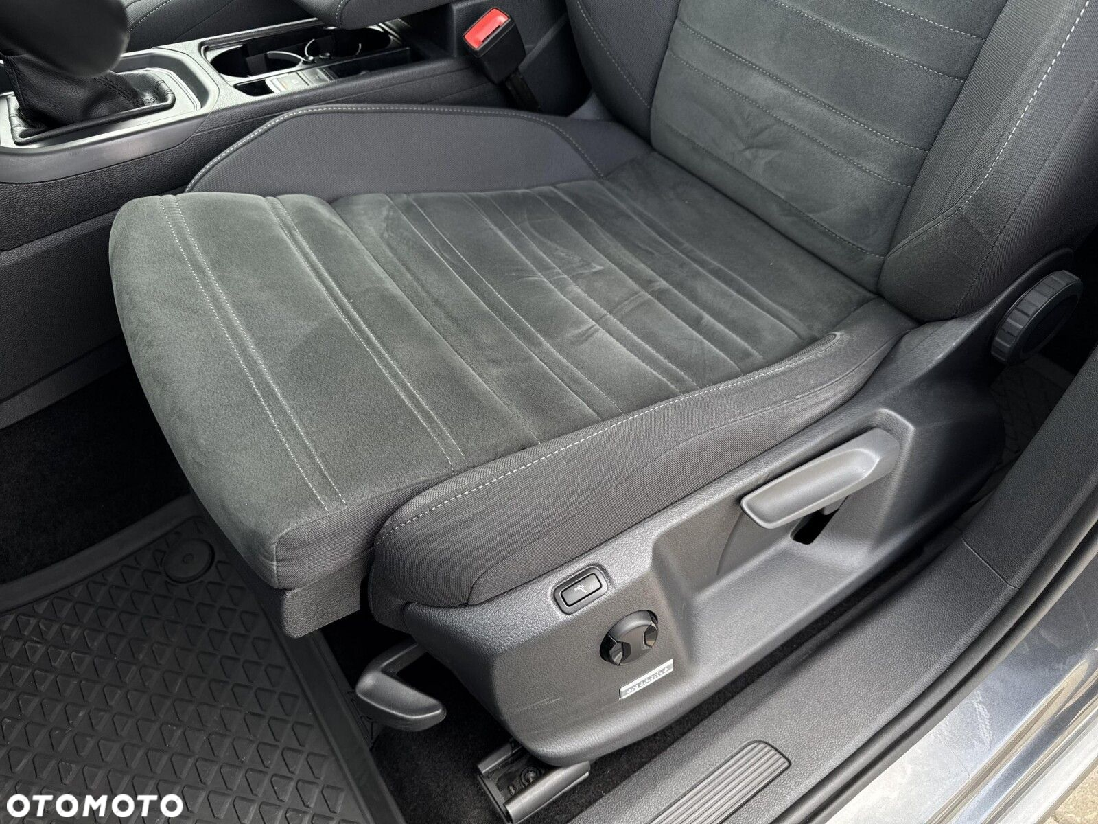 Volkswagen Touran 1.5 TSI EVO Comfortline DSG - 14