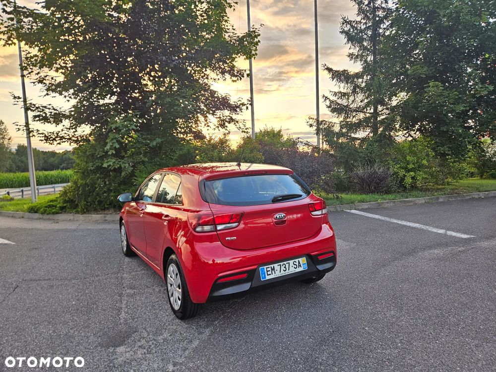Kia Rio 1.2 Attract - 16