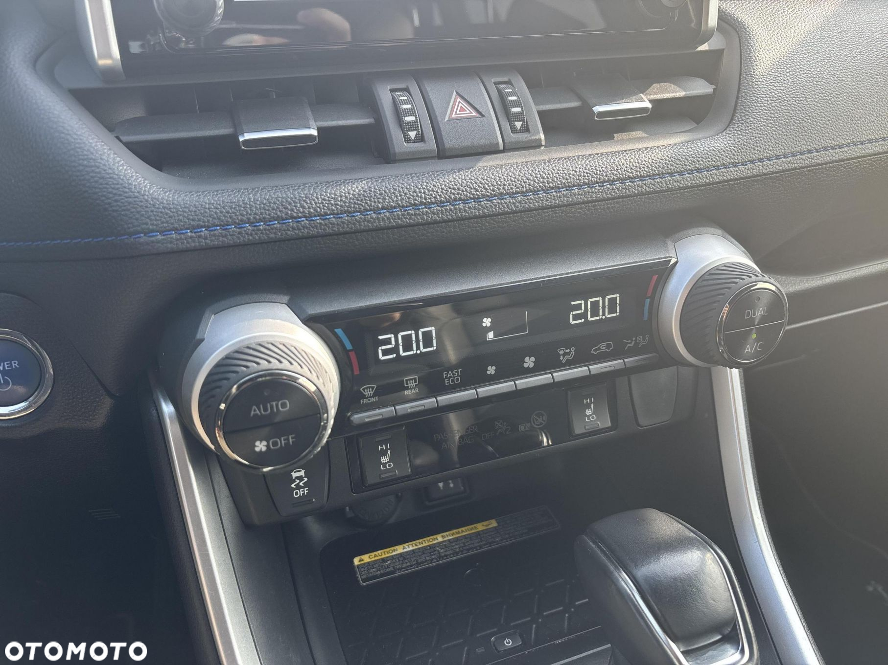 Toyota RAV4 - 23