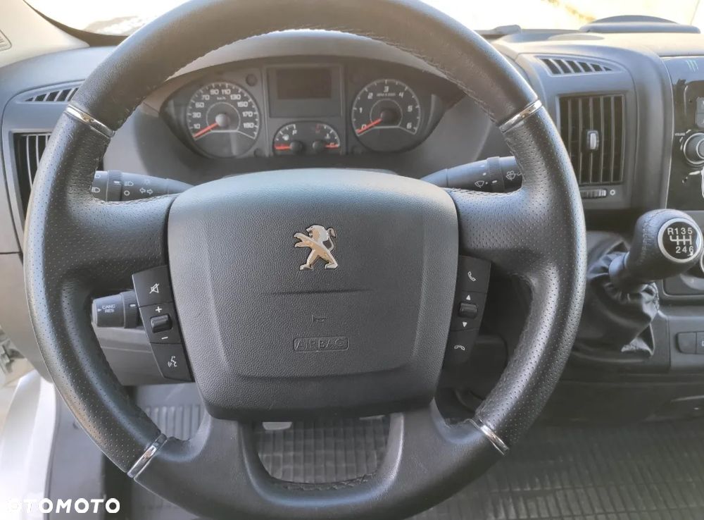 Peugeot Boxer 9 osób L3H2 - 4