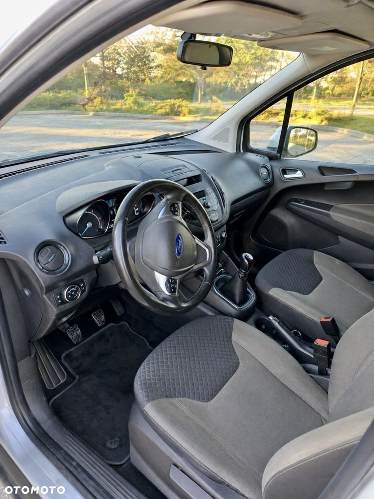 Ford Tourneo Courier - 4