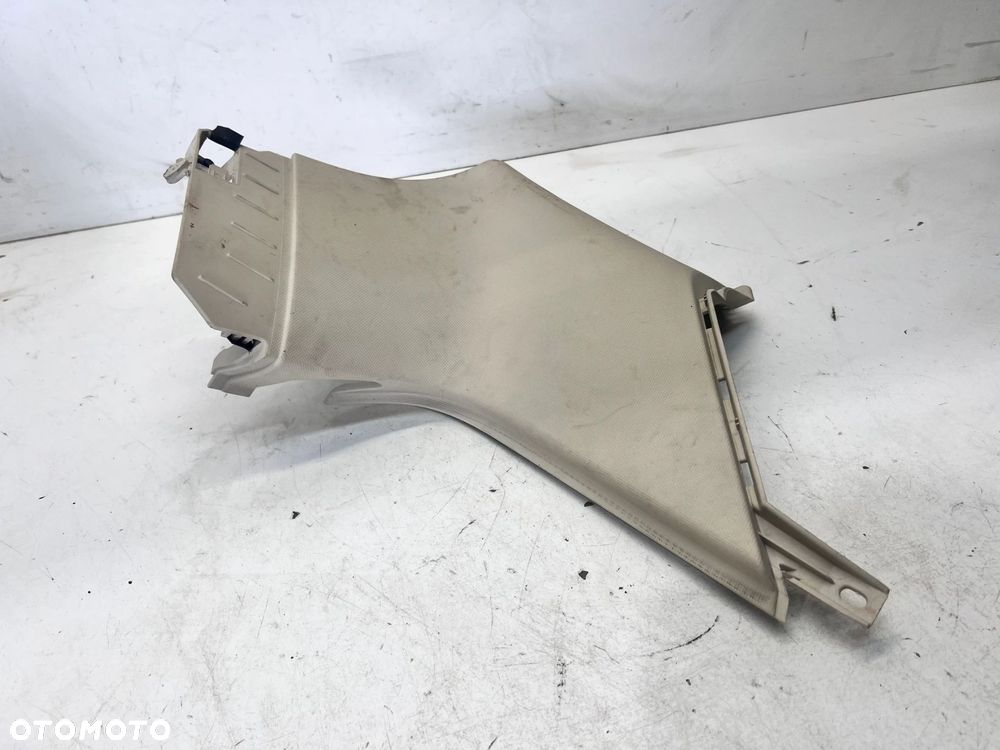 OSŁONA SŁUPKA LEWY TYŁ AUDI Q5 8R0867245M Y22 BEŻ - 2