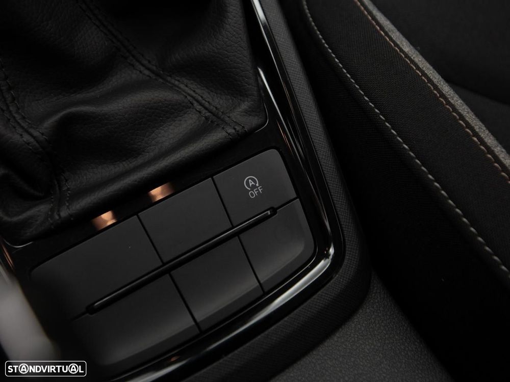 Skoda Kamiq 1.0 TSI DSG - 19