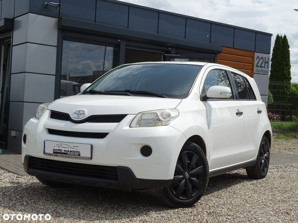 Toyota Urban Cruiser - 1