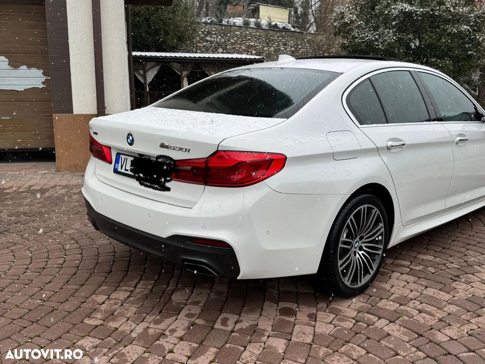 BMW Seria 5 530i xDrive Aut. Sport Line - 2