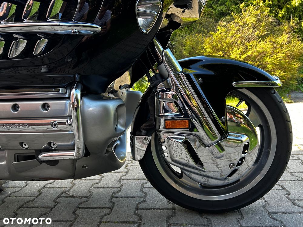 Honda GL - 10