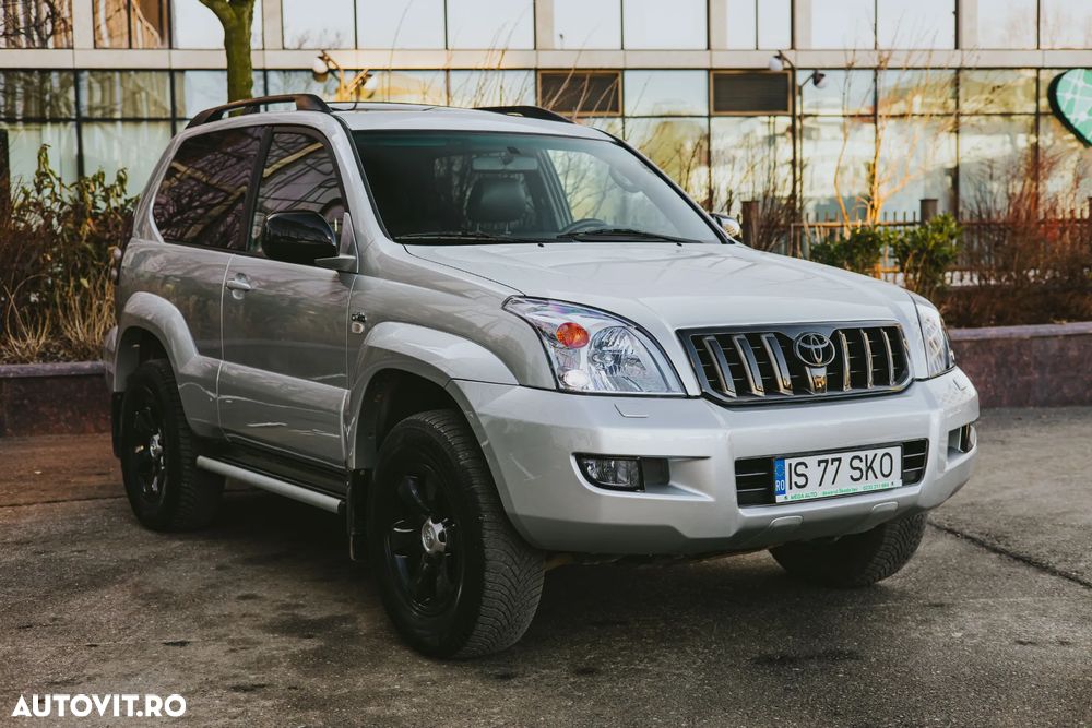 Toyota Land Cruiser - 7