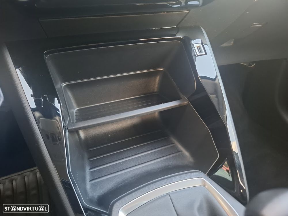 Peugeot 208 1.2 PureTech Active Pack - 21