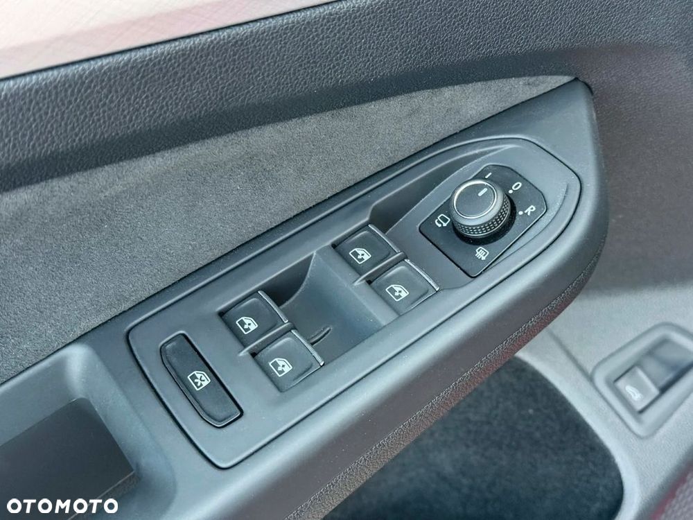 Volkswagen Golf 1.5 TSI Special Edition - 22
