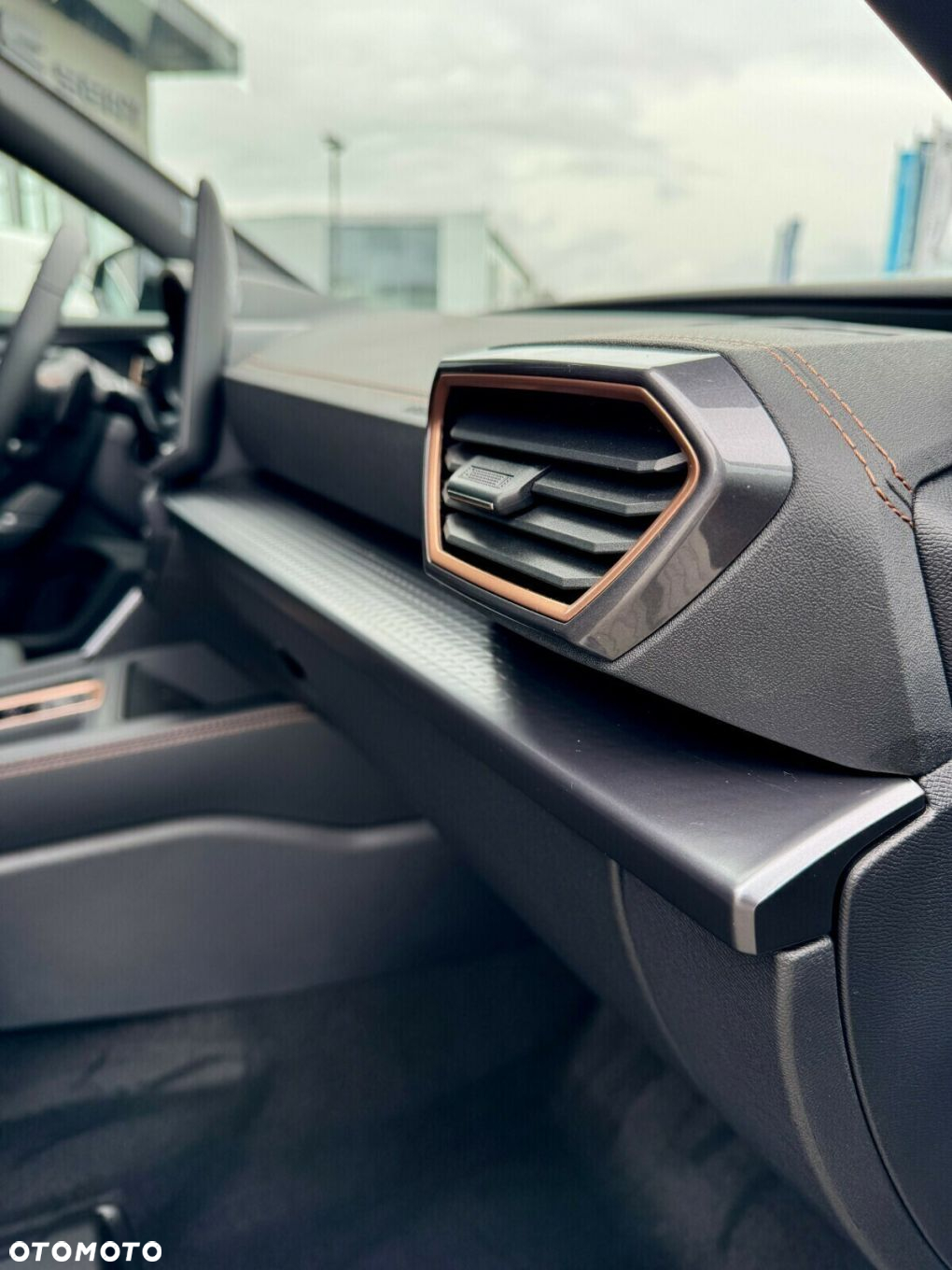 Cupra Formentor 1.5 eTSI mHEV DSG - 12
