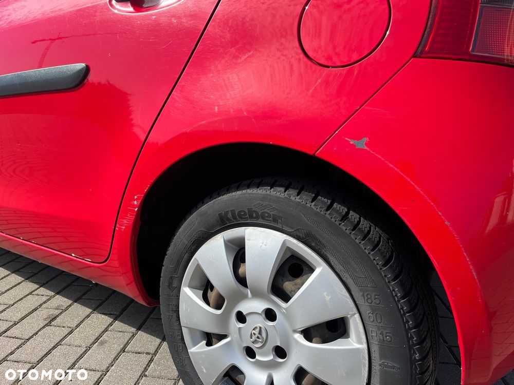 Toyota Yaris - 5
