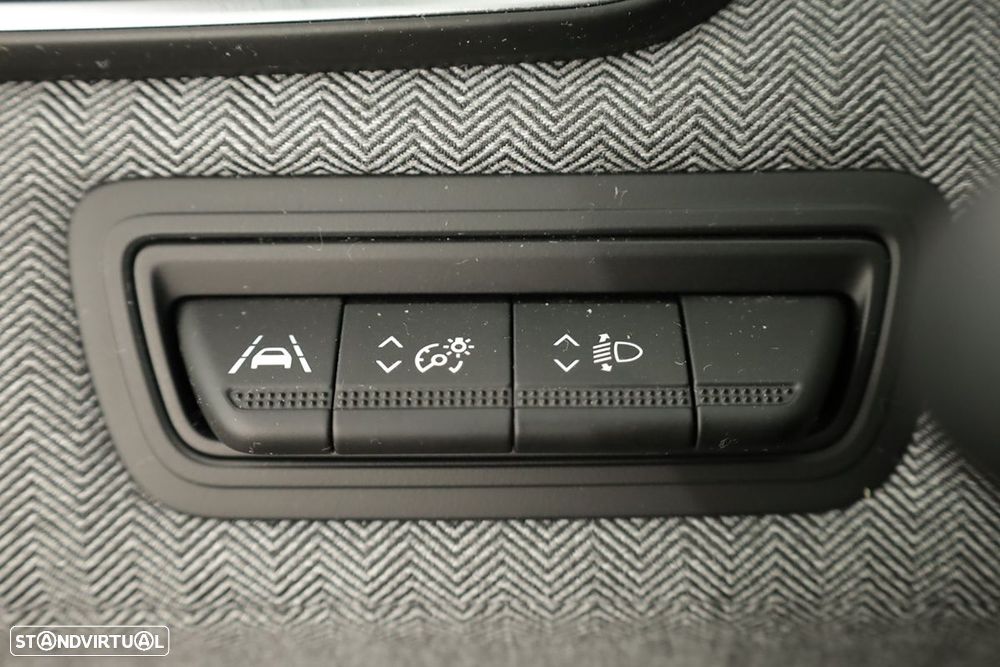 Renault Clio 1.0 TCe Techno - 19