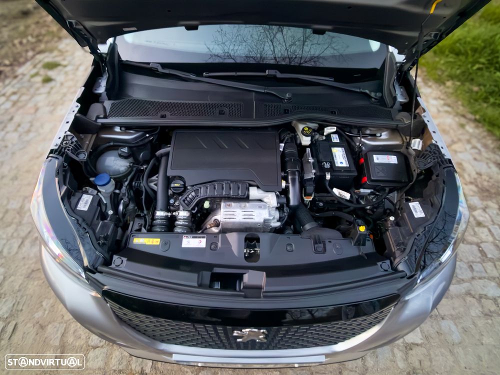 Peugeot 2008 PureTech 130 Allure - 13