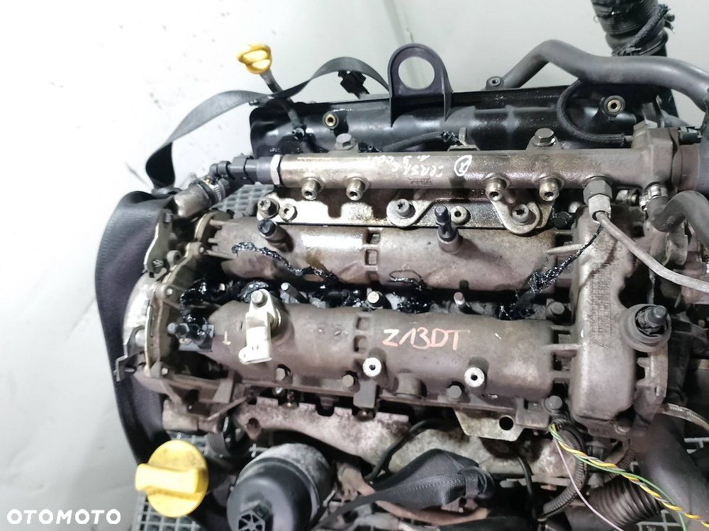 SILNIK OPEL CORSA C SŁUPEK Z13DT 1.3 CDTI - 2