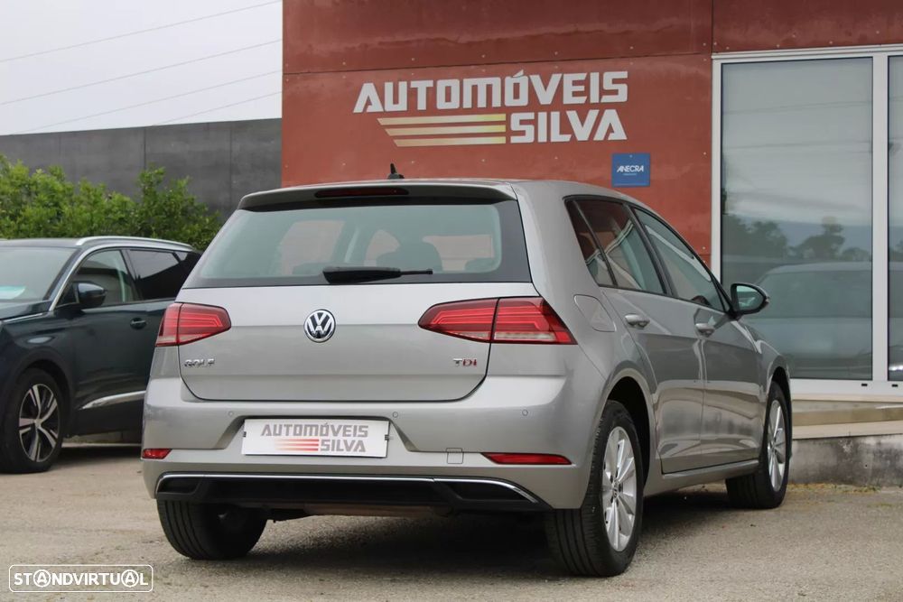 VW Golf 1.6 TDI Confortline - 12
