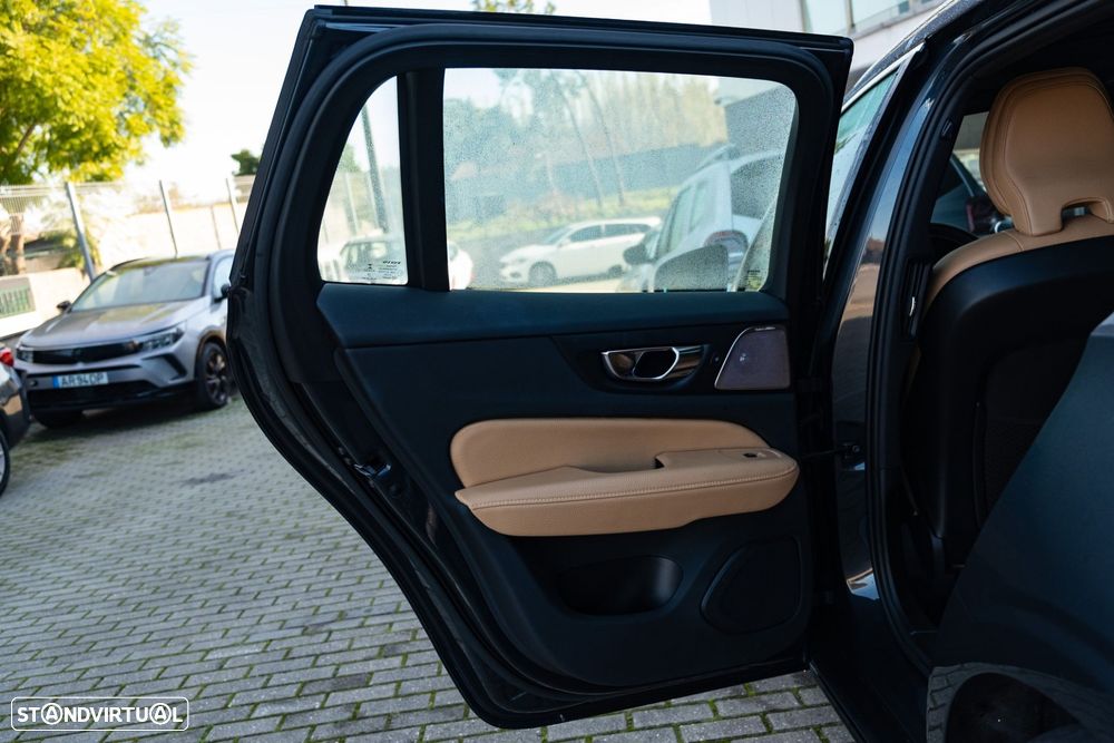 Volvo V60 2.0 T8 AWD TE Inscription - 52