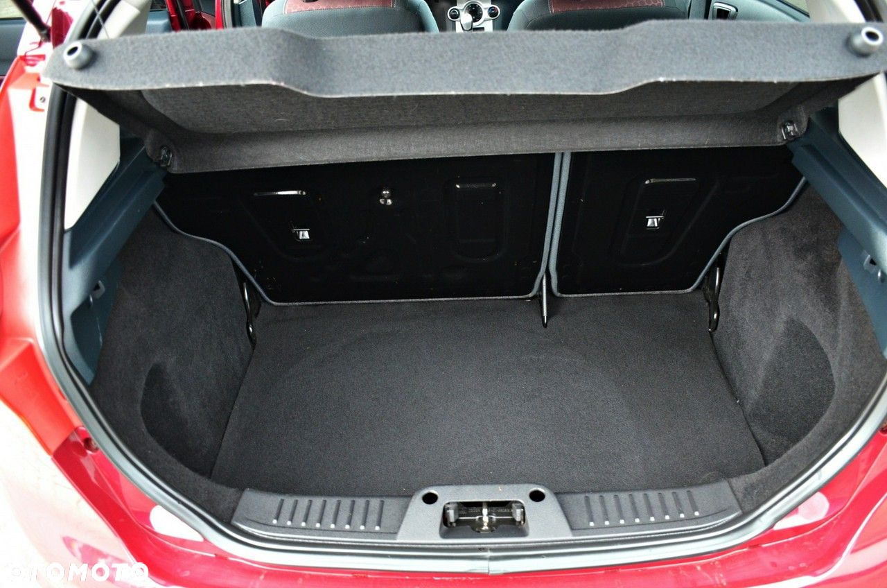 Ford Fiesta - 21