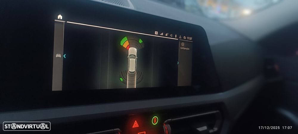 BMW 330 e Aut. Advantage - 18