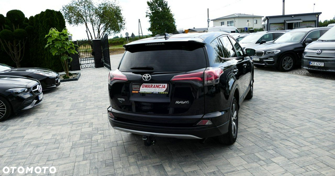 Toyota RAV4 - 12