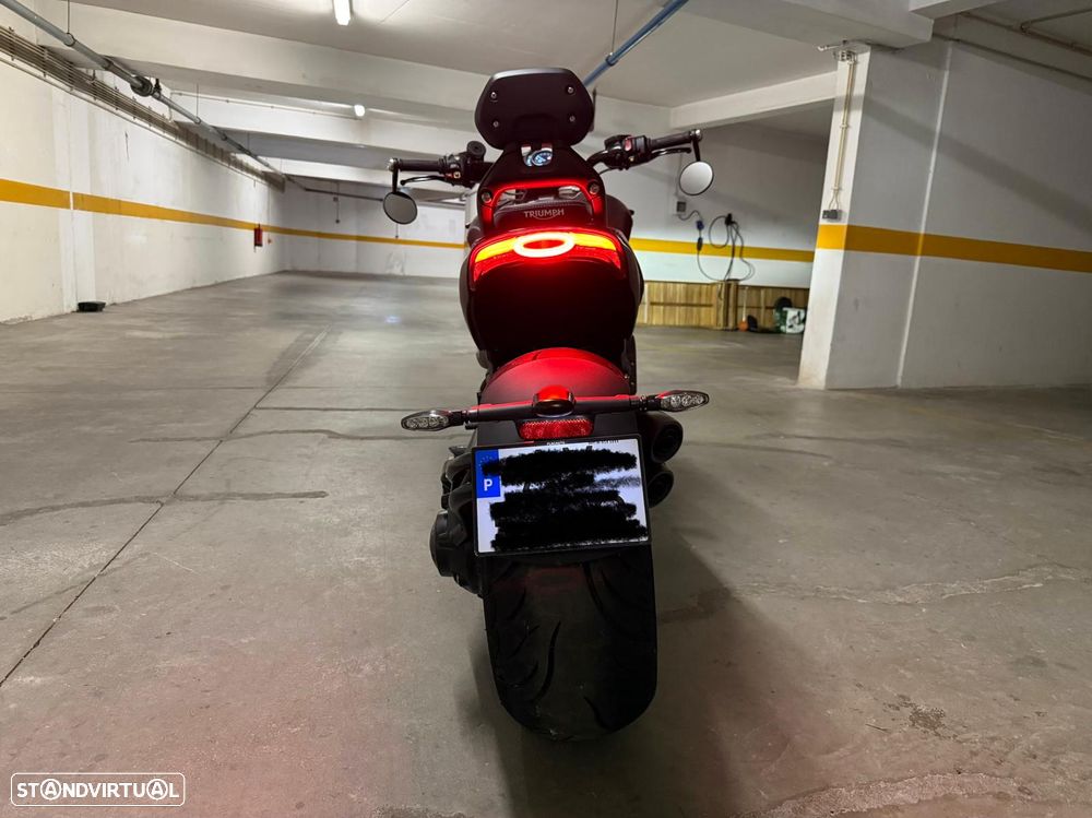 Triumph Rocket Rocket 3 R - 9