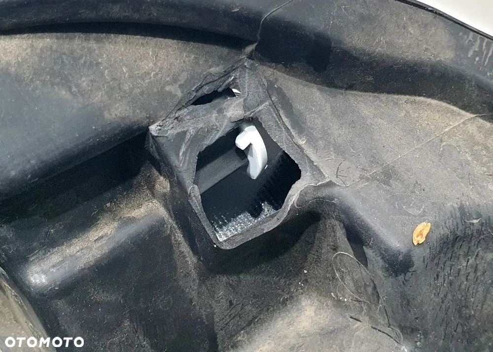 Nissan Qashqai Reflektor Lewy KOITO 100-8D02G - 6