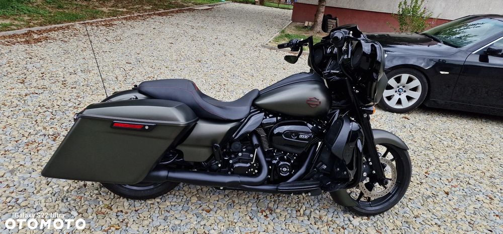 Harley-Davidson Touring Street Glide - 16