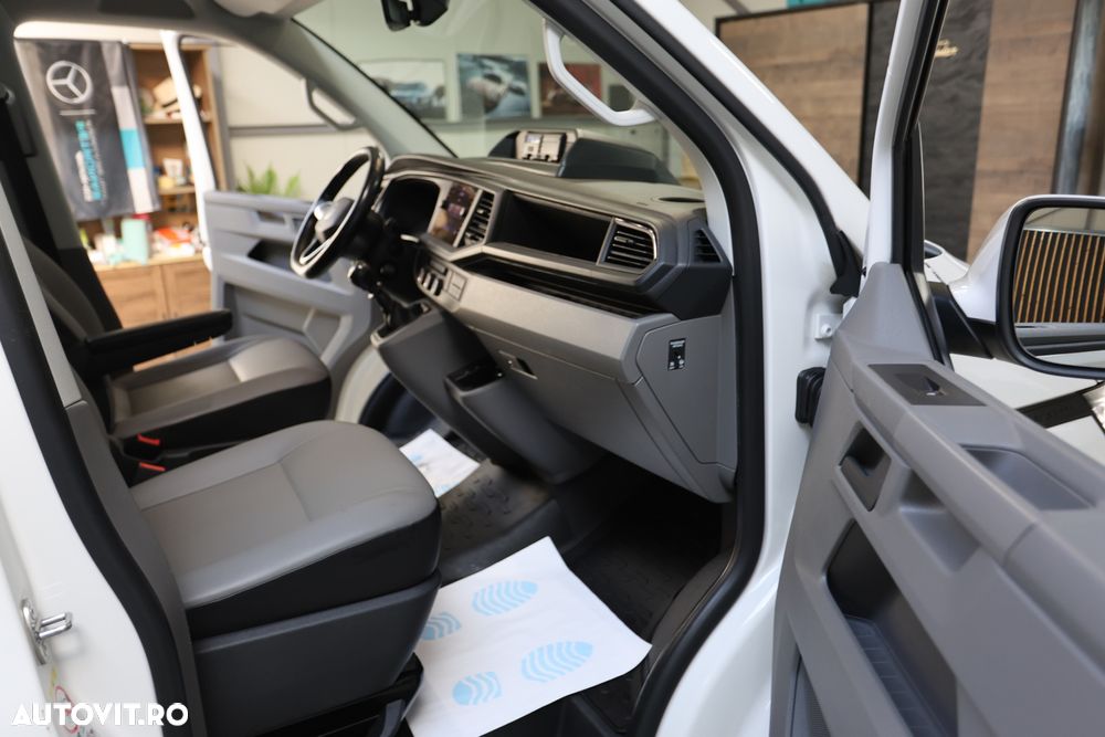 Volkswagen Caravelle LR Comfortline - 17