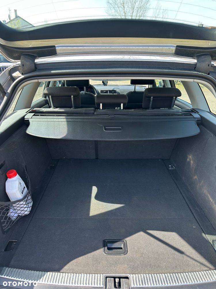 Audi A4 Avant 2.0 TDI DPF quattro - 13