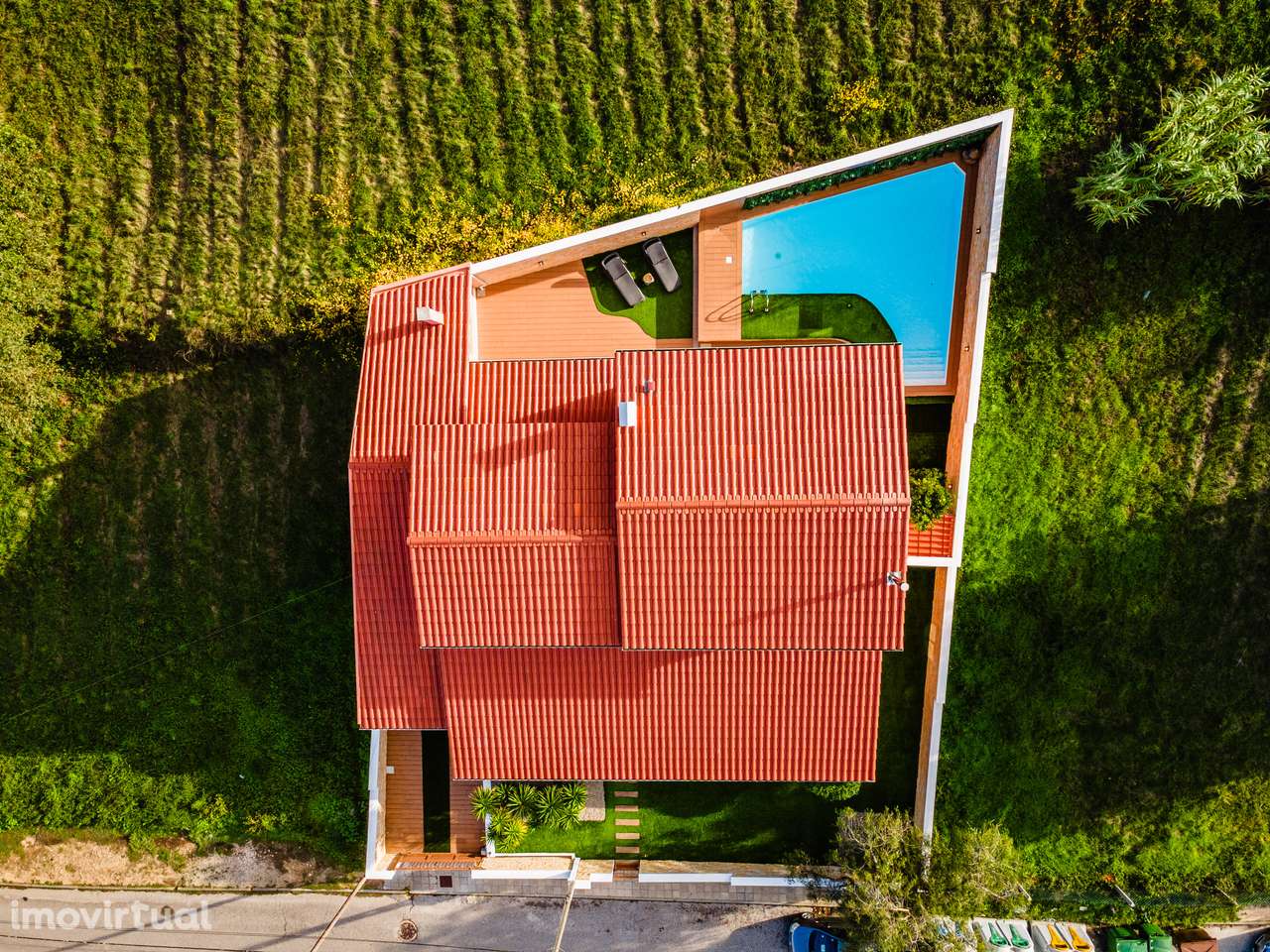 Moradia independente na rua dos Camarinhos - Grande imagem: 3/24