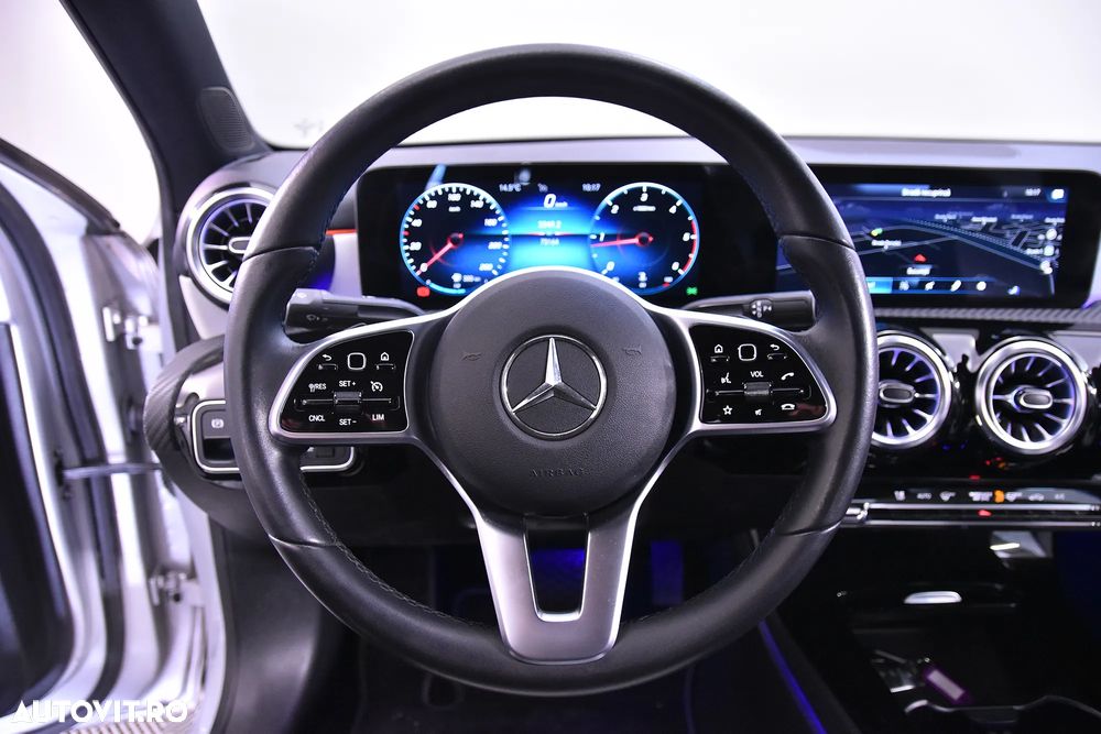 Mercedes-Benz A 200 d 8G-DCT - 17