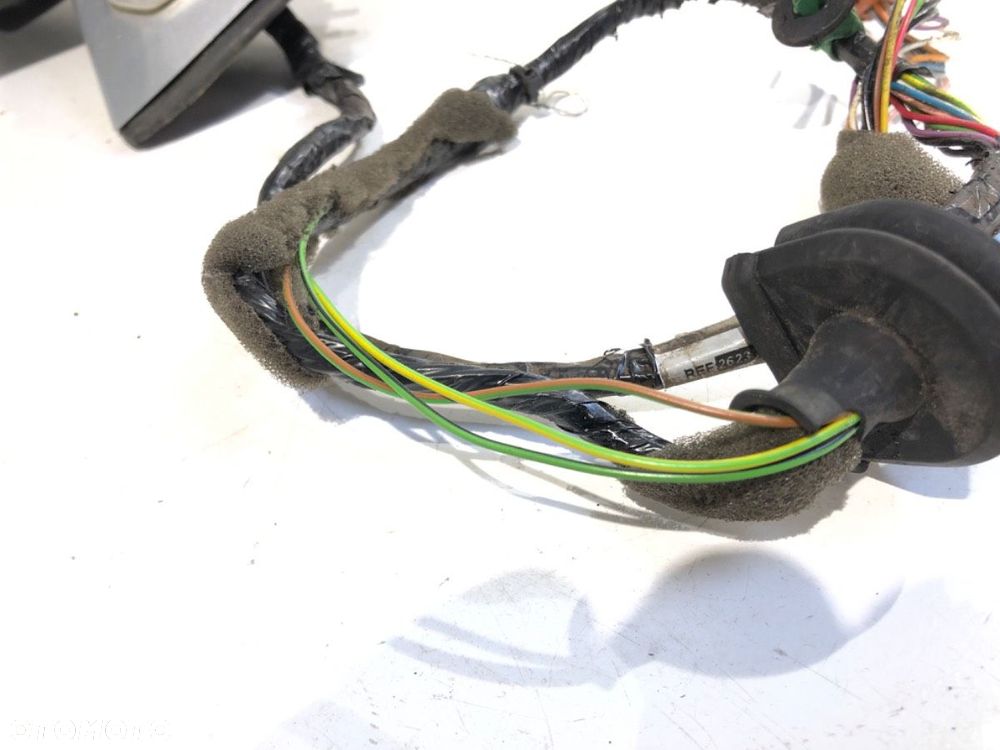 LUSTERKO PRAWY  CITROEN C4 GRAND PICASSO I (UA_) 2006 - 2013 2.0 i 16V 103 kW [140 KM] benzyna 2006 - 6