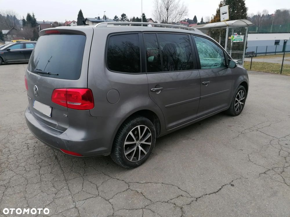Volkswagen Touran - 7