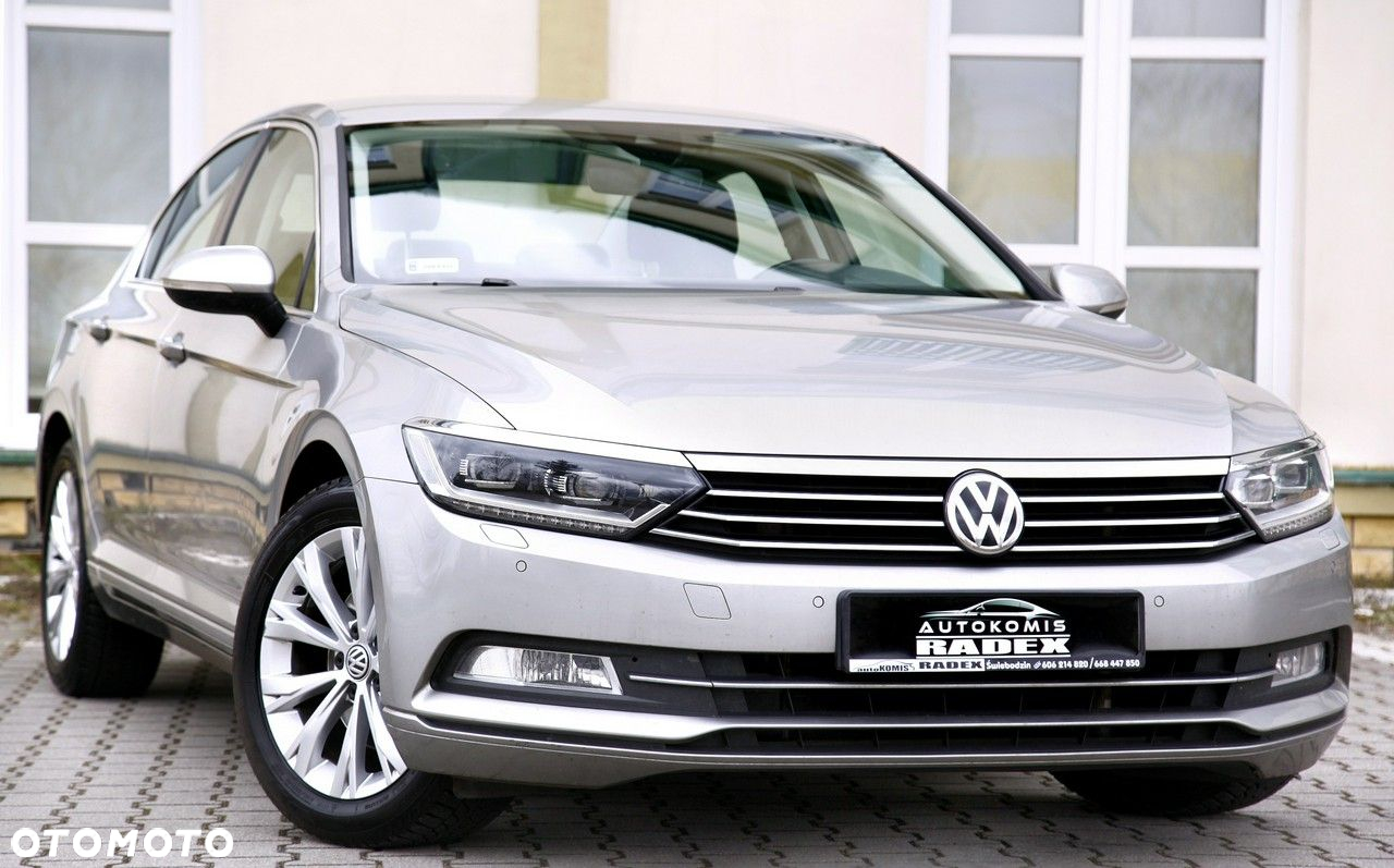 Volkswagen Passat 1.8 TSI BMT Comfortline - 17