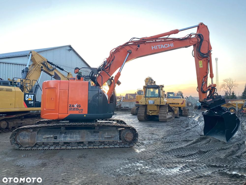 Hitachi ZX225USLC-5, 2013 ROK, KRÓTKI TYŁ, PODWOZIE 80% DOBRE, Z NIEMIEC - 8