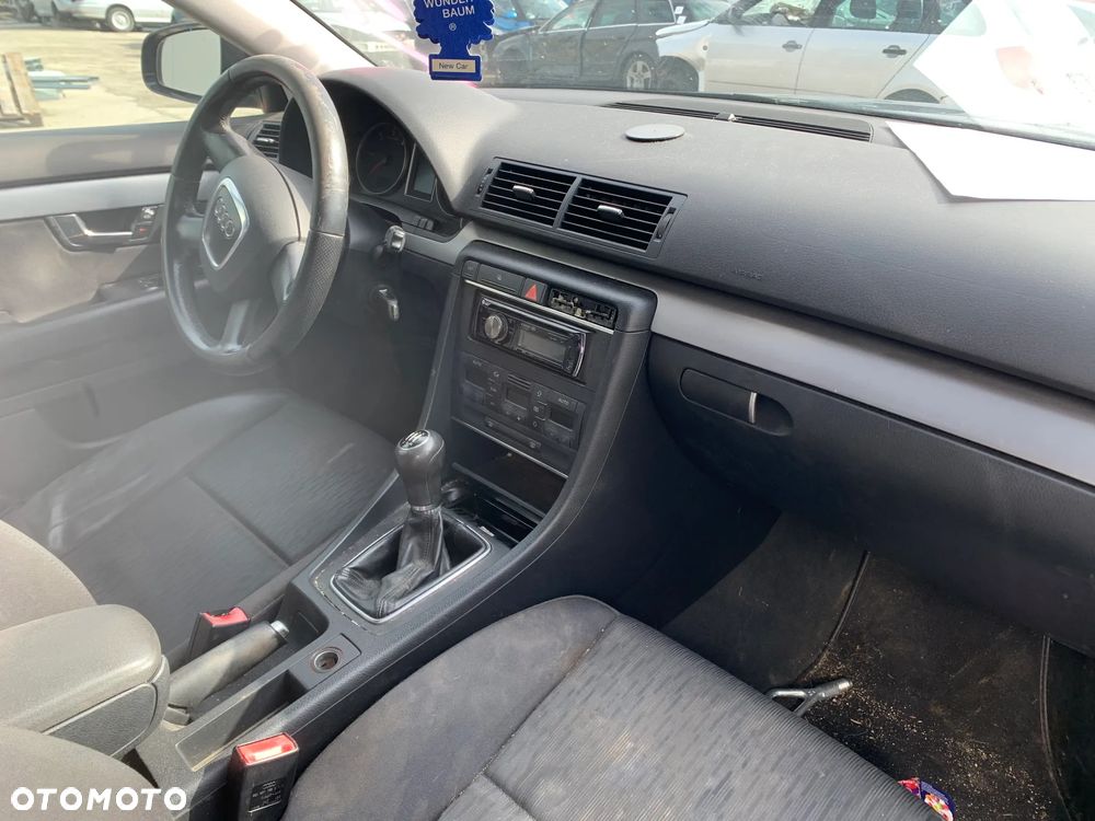 AUDI A4 2005 *SAMOCHÓD NA CZĘŚCI* 4891 L8 / Z9Y MASKA, LAMPA, DRZWI, LUSTERKO, ZDERZAK, GRILL, BŁOTNIK, KLAPA, BELKA, DESKA, FOTELE, KANAPA, ĆWIARTKA KIEROWNICA, TARCZE, ZACISKI, ZAWIESZENIE, KOMPLETNY PRZÓD, KOMPLETNY TYŁ, LICZNIK, ZEGARY, PRAWE LEWE PRZÓD TYŁ - 5