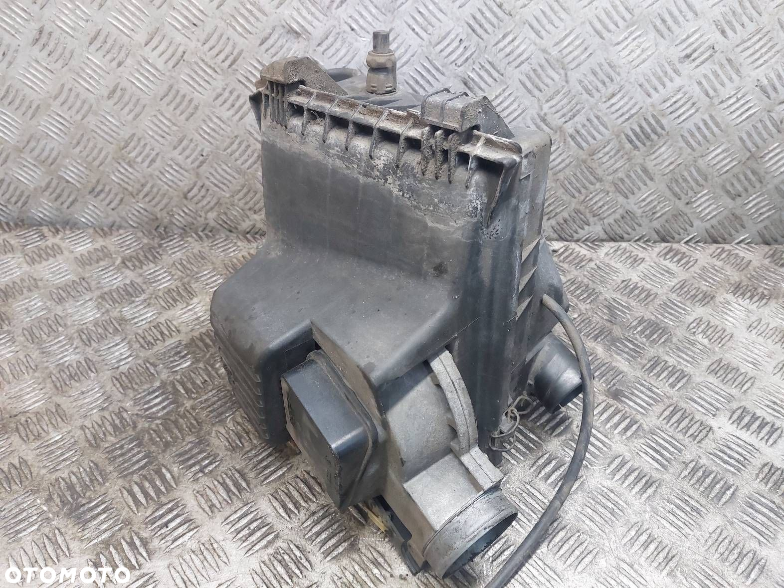OBUDOWA FILTRA POWIETRZA + PRZEPŁYWOMIERZ GOLF III 2.0 GTI 1H0129607DA - 5
