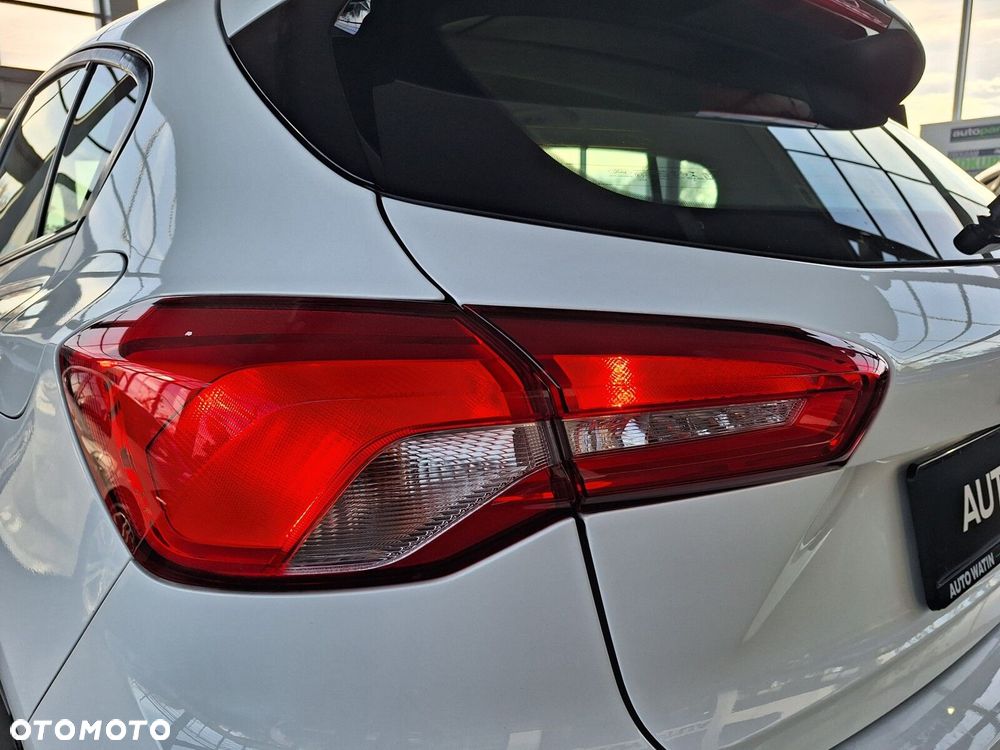 Ford Focus 1.0 EcoBoost Trend Edition - 11