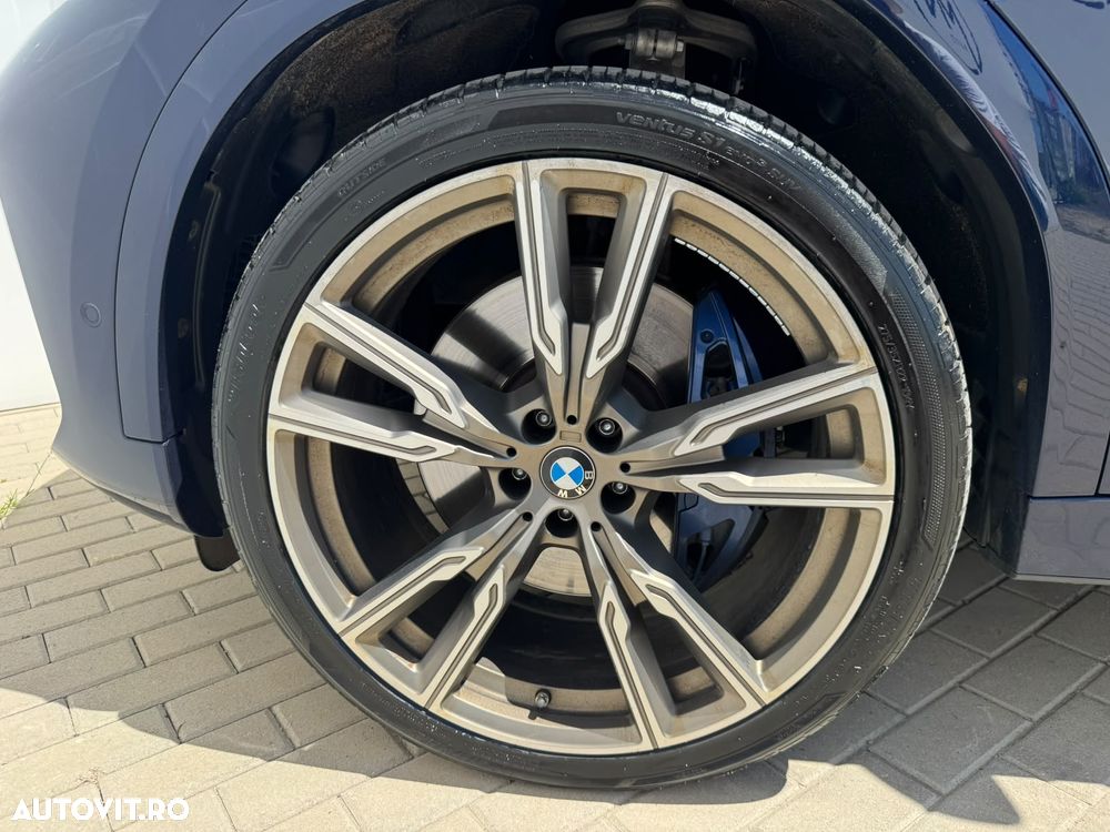 BMW X6 M M50i - 33
