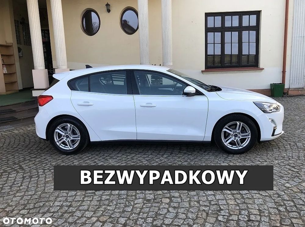 Ford Focus 1.5 EcoBlue SCR Connected - 4