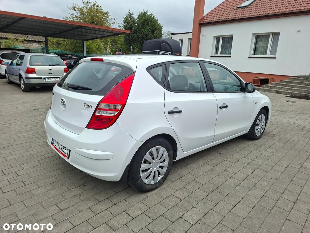 Hyundai i30 1.4 Blue Classic - 4