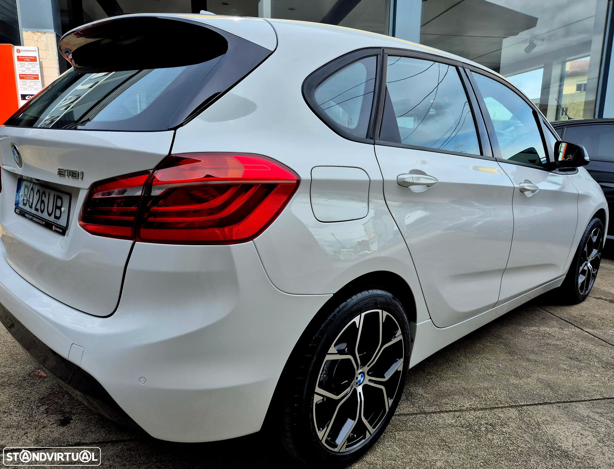 BMW 218 Active Tourer i Line Sport - 36