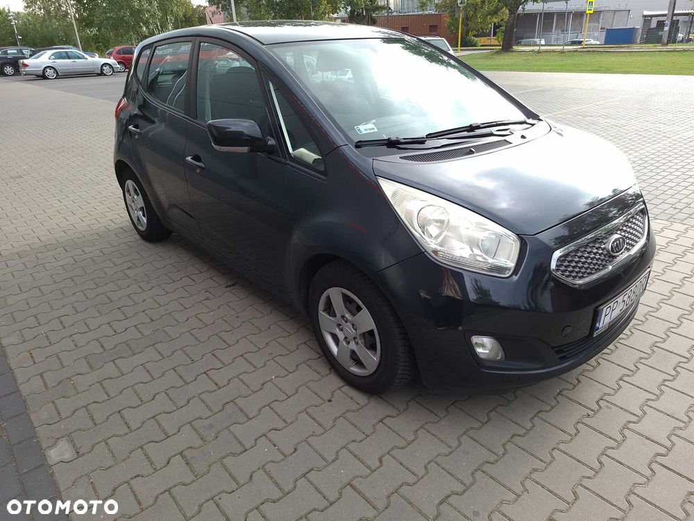 Kia Venga - 4